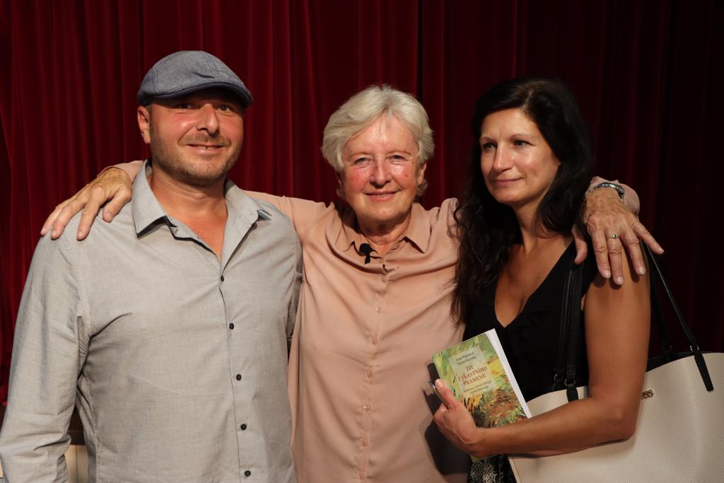 Posezení s paní Prof. PhDr. Annou Hogenovou CSc.